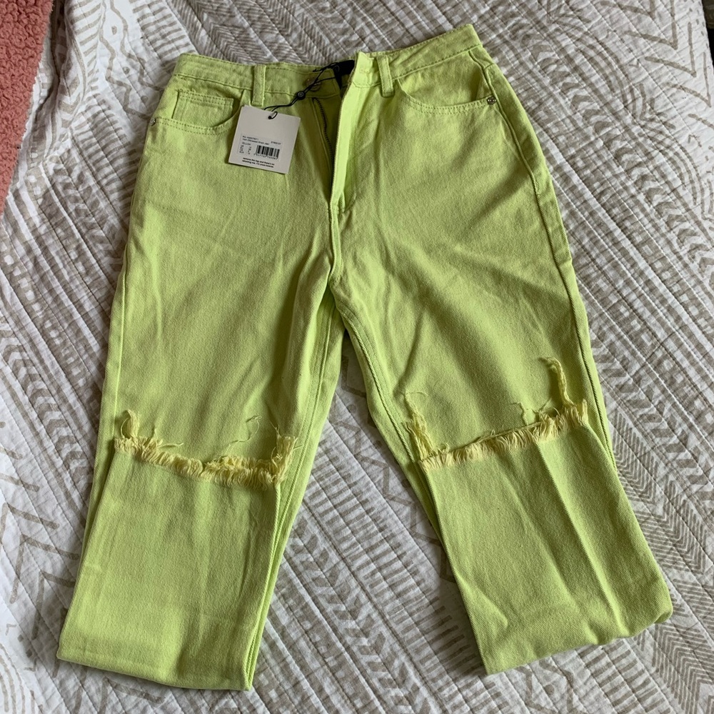 BRAND NEW yellow jeans from misguided